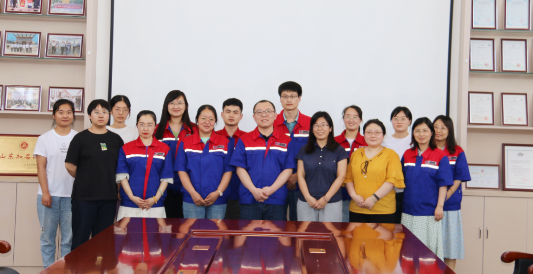 銳智財務人，努力著，奮斗著！